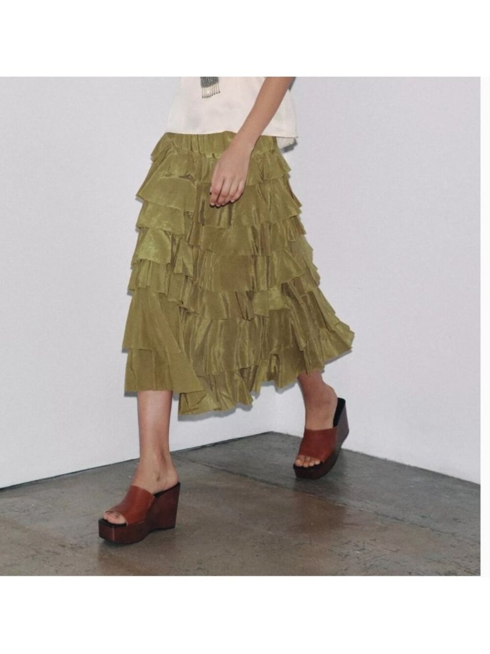 Zara ruffled midi skirt